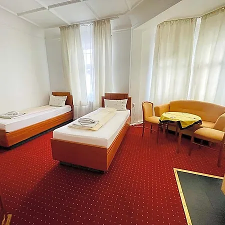 Hotel De Lux Augusta